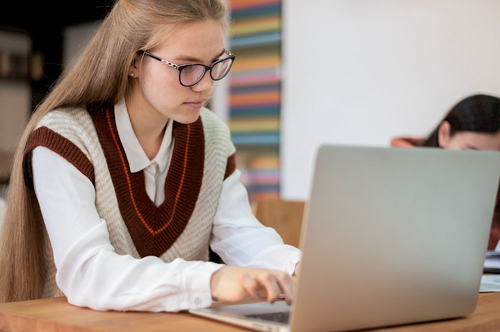 Neue Laptops an Könizer Schulen? Ja, aber nicht zu Fantasiepreisen!